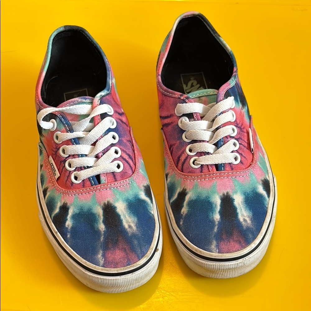☘️ BOGO FREE ☘️ Vans Women's 8.5 Tie-Dye Sneakers barely worn